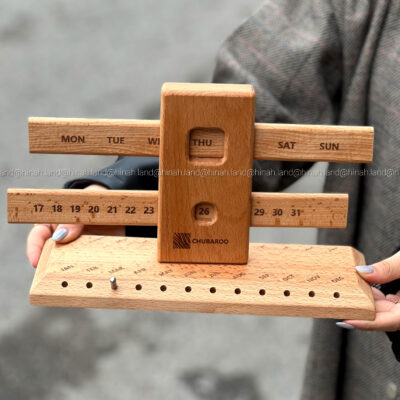 تقویم رومیزی چوبی